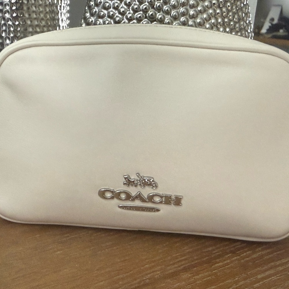 COACH PACE BELT BAG - Picture 6 of 10